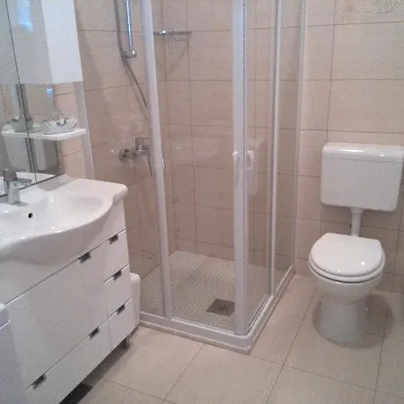 Mara Hotell